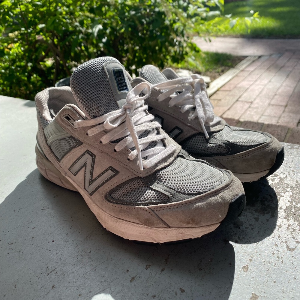New Balance Gray Sneakers 990v5